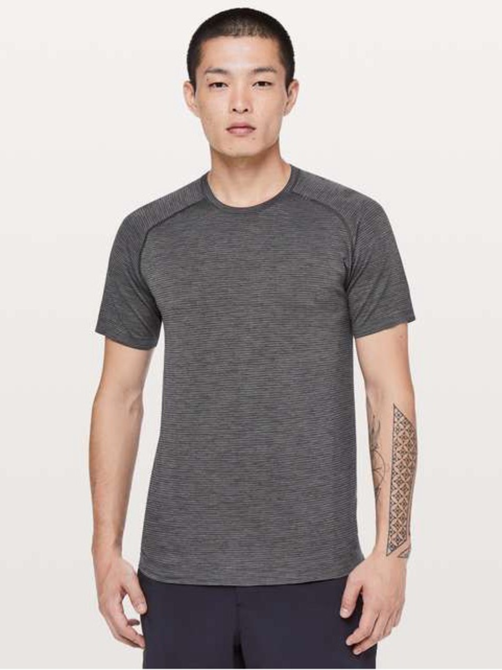 Lululemon Men’s Metal Vent Tech Short Sleeve Shirt 2.0 - Gray Size Large